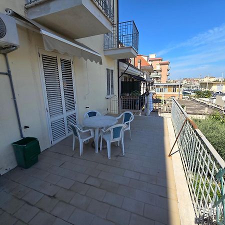 Appartamento Mare San Benedetto del Tronto Bagian luar foto